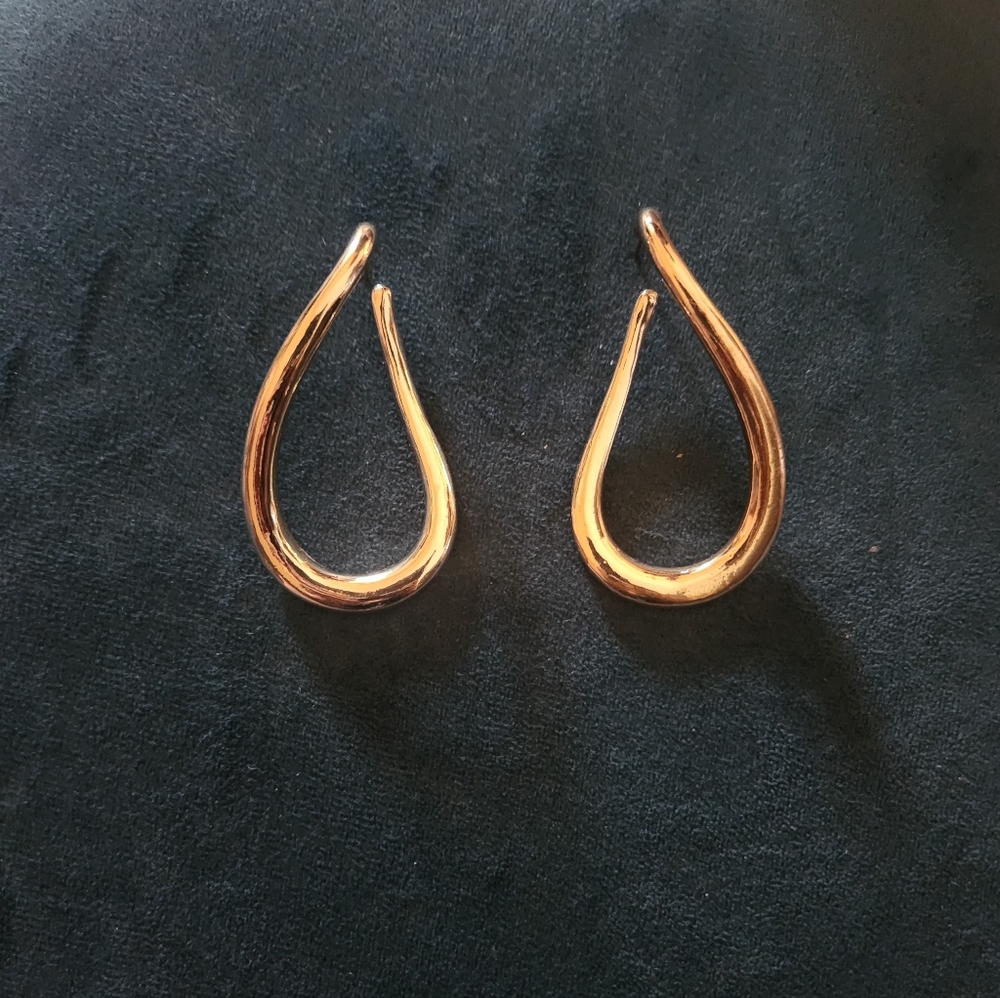 Hoops-EARRINGS-GOLD - Picture 2 of 2
